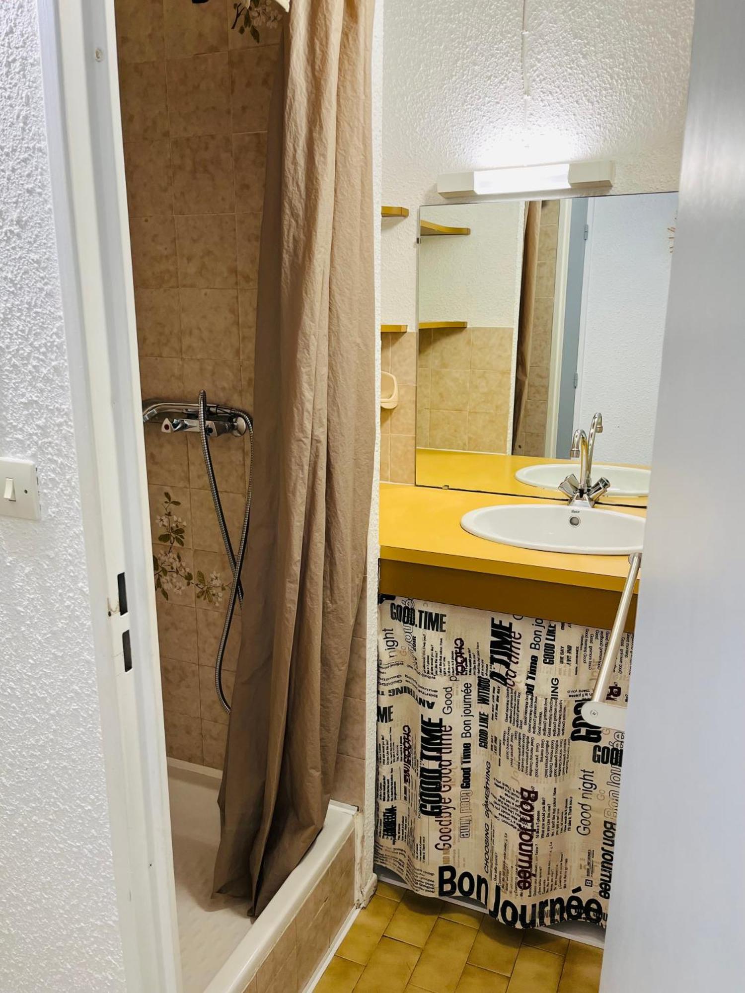 Studio Cabine 4 Couchages Avec Piscine Lb Le Grau-du-Roi Exteriör bild